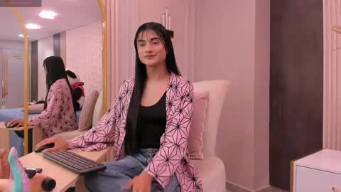 sweet_mafee online show from April 2026 06:50:01 PM