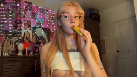Melissa. Join me on Fansly link in social medias online show from September 2025 06:14:01 AM