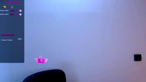 Mia online show from October 2025 11:27:02 AM