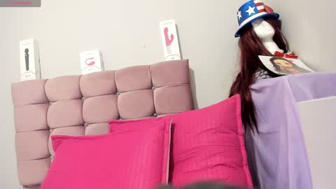 Mia Johns online show from December 2024 10:28:02 AM