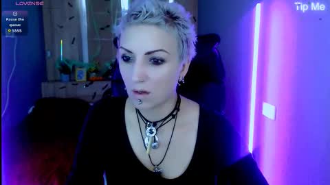 sweet_n_strong online show from November 2025 08:05:02 AM