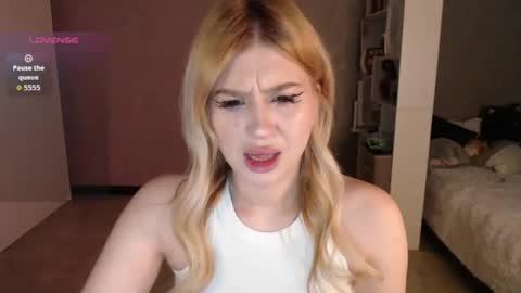 Snapshot of sweet_nicole_333 chatting on November 2025 08:25:01 AM sweet_nicole_333 online show from November 2025 08:25:01 AM