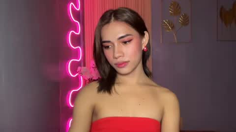 sweet_nikki03 online show from April 2026 06:19:02 PM