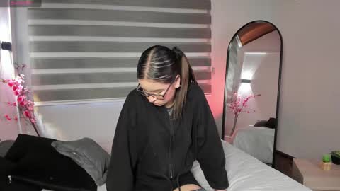 Sweet Obsession online show from September 2025 07:40:02 PM