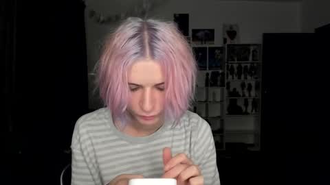 kira online show from October 2025 07:32:01 PM