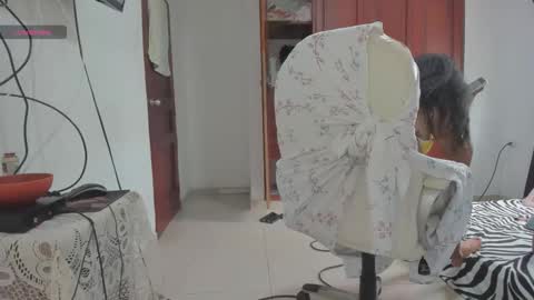 Snapshot of sweet_robyn chatting on October 2025 08:20:01 PM sweet_robyn online show from October 2025 08:20:01 PM