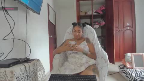 Snapshot of sweet_robyn chatting on October 2025 08:38:01 PM sweet_robyn online show from October 2025 08:38:01 PM