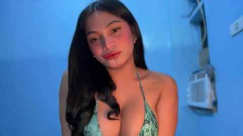 SCARLLET online show from April 2026 02:44:01 PM