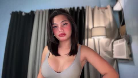 Snapshot of sweet_scarllet12 chatting on May 2026 03:52:01 PM SCARLLET online show from May 2026 03:52:01 PM
