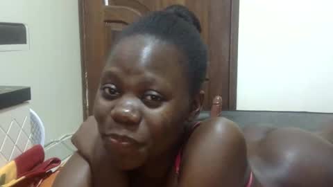 Snapshot of sweet_sharon01 chatting on September 2025 09:28:02 PM Sharon online show from September 2025 09:28:02 PM