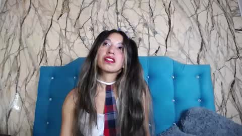 Snapshot of sweet_skylove_ chatting on January 2025 04:11:02 PM Adriana online show from January 2025 04:11:02 PM