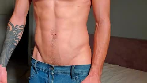 Snapshot of sweet_smith8 chatting on January 2025 07:32:01 PM sweet_smith8 online show from January 2025 07:32:01 PM