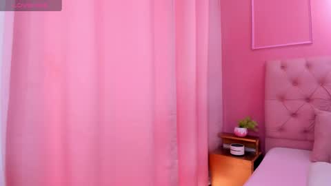 Yeileen online show from February 2025 05:15:01 PM