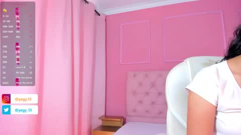 Yeileen online show from September 2025 07:06:02 PM