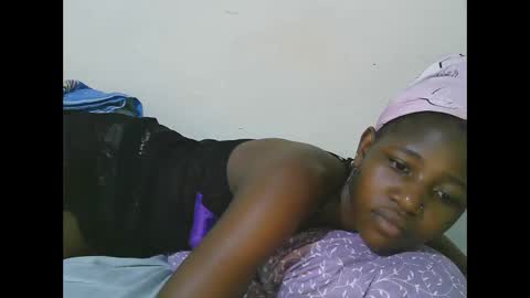 Tatty online show from October 2025 07:24:02 PM