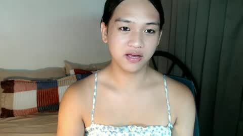 Snapshot of sweet_tenshi chatting on June 2026 03:38:01 PM tenshi online show from June 2026 03:38:01 PM