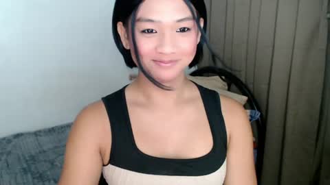 Snapshot of sweet_tenshi chatting on July 2026 10:49:02 PM tenshi online show from July 2026 10:49:02 PM
