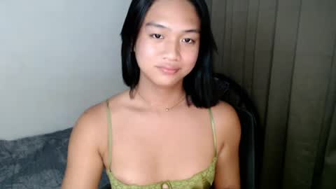 Snapshot of sweet_tenshi chatting on July 2026 04:11:01 PM tenshi online show from July 2026 04:11:01 PM