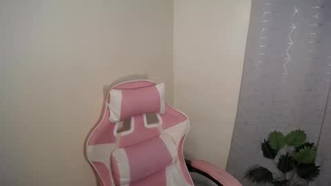 Trisha online show from December 2025 01:35:01 AM