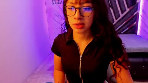 sweet_venus4 online show from January 2025 03:28:02 PM