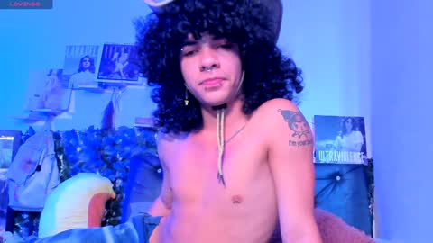 Steven independent model online show from December 2024 01:06:01 PM