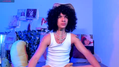 Steven independent model online show from December 2024 04:05:02 PM