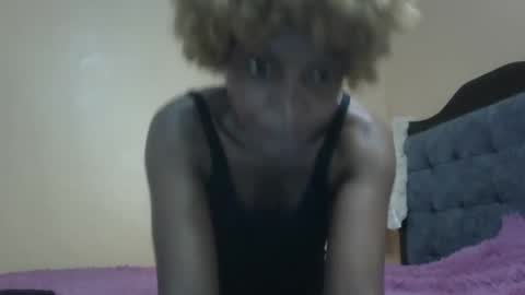 Snapshot of sweet_zella chatting on April 2026 12:07:02 PM zellate online show from April 2026 12:07:02 PM