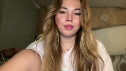 Snapshot of sweetalexa19 chatting on June 2026 10:51:01 AM alexa your one and only queen online show from June 2026 10:51:01 AM