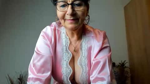 Viorica online show from April 2026 06:19:01 AM