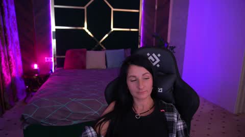 Arina online show from December 2024 05:26:01 PM