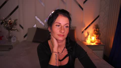 Arina online show from December 2024 02:28:02 PM