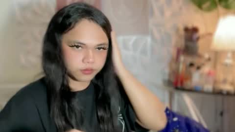 Leith Madrigal online show from April 2026 06:30:01 PM