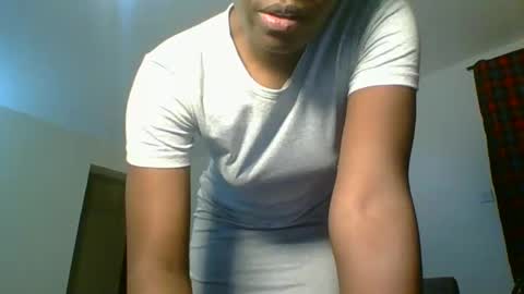 Snapshot of sweetass_02 chatting on January 2025 09:36:02 PM bianca online show from January 2025 09:36:02 PM