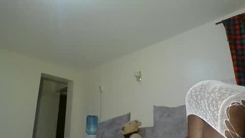 Snapshot of sweetass_02 chatting on February 2025 09:28:01 PM bianca online show from February 2025 09:28:01 PM