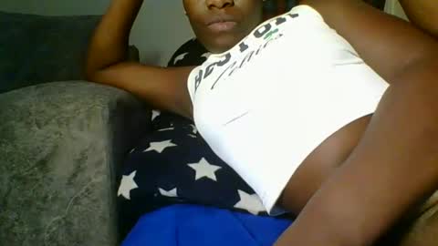 Snapshot of sweetass_02 chatting on February 2025 12:59:02 AM bianca online show from February 2025 12:59:02 AM