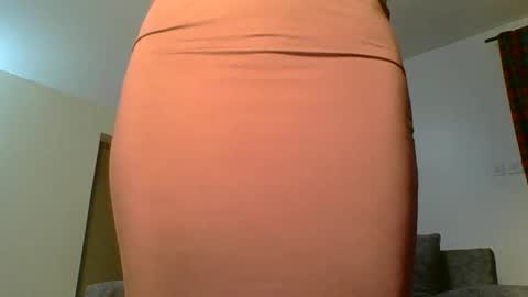 Snapshot of sweetass_02 chatting on February 2025 08:53:02 PM bianca online show from February 2025 08:53:02 PM