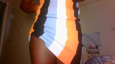 Snapshot of sweetass_02 chatting on September 2025 08:15:01 AM bianca online show from September 2025 08:15:01 AM