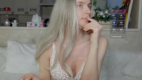 sweetbabyxx2021 online show from December 2024 04:29:02 AM