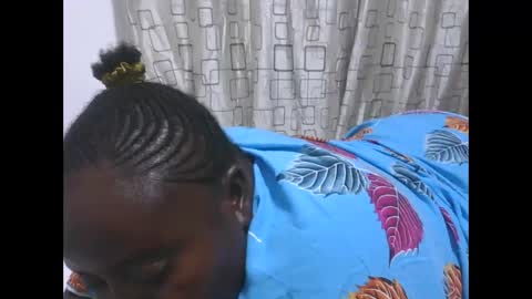 Snapshot of sweetblacklady chatting on September 2025 07:05:01 PM MELVIN online show from September 2025 07:05:01 PM