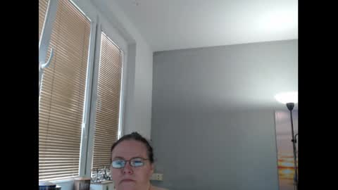 Sweetboobs85h online show from March 2026 08:37:01 AM