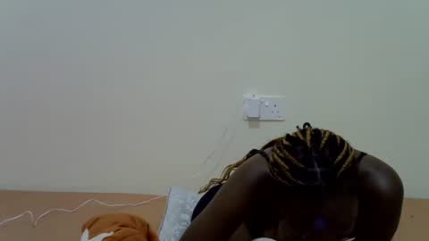 sweetbooty05 online show from April 2026 12:27:01 AM