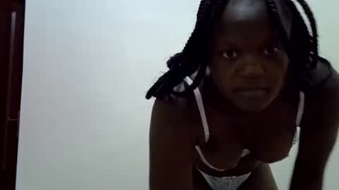 sweetbooty05 online show from April 2026 10:40:01 AM