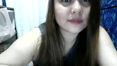 sweetbutterfly8 online show from November 2025 02:17:01 PM