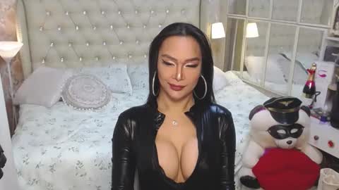Carla online show from January 2025 04:18:02 AM