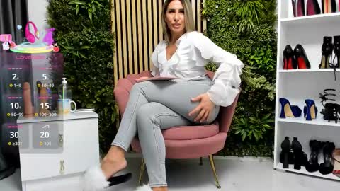 Snapshot of sweetcherry30_ chatting on November 2025 06:56:02 AM Cherry online show from November 2025 06:56:02 AM