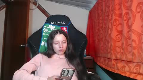 Snapshot of sweetdam12 chatting on December 2024 08:25:02 PM sweetdam12 online show from December 2024 08:25:02 PM