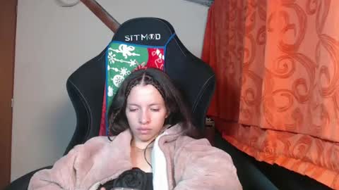 Snapshot of sweetdam12 chatting on December 2024 11:26:02 PM sweetdam12 online show from December 2024 11:26:02 PM
