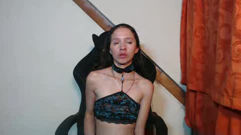 Snapshot of sweetdam12 chatting on February 2025 01:32:02 AM sweetdam12 online show from February 2025 01:32:02 AM