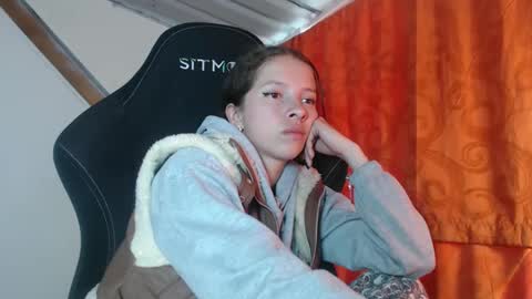 Snapshot of sweetdam12 chatting on February 2025 07:48:02 PM sweetdam12 online show from February 2025 07:48:02 PM