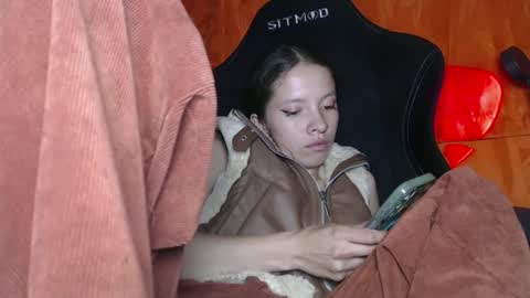Snapshot of sweetdam12 chatting on February 2025 10:20:02 PM sweetdam12 online show from February 2025 10:20:02 PM